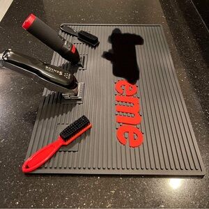 Magnetic Barber Organizer Mat for Clippers 17.7'' x 11.8'' Professional Antislip